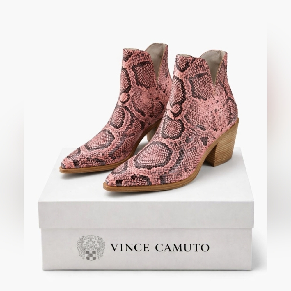 Vince Camuto Gigietta Pink Snakeskin Leather Ankle Booties Pointed Toe Size 9.5
